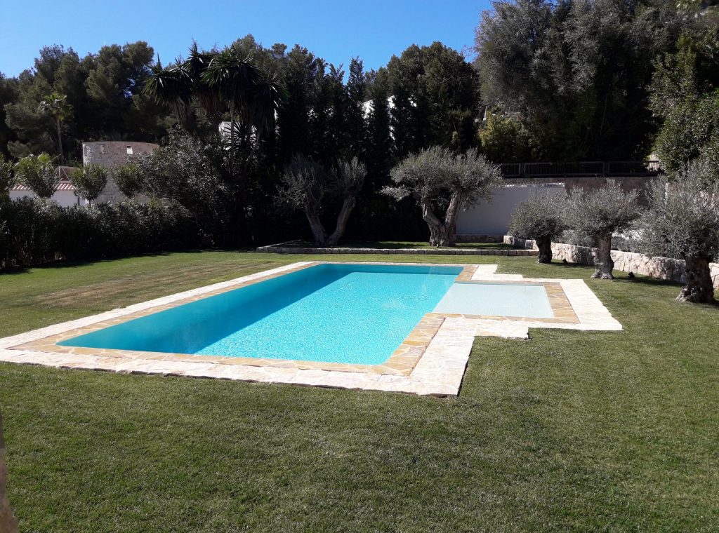 Jardin diseñado por Es Fasser en Mallorca