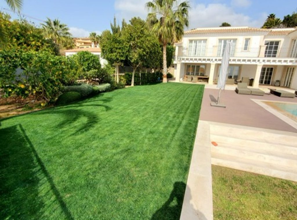 Jardin diseñado por Es Fasser en Mallorca